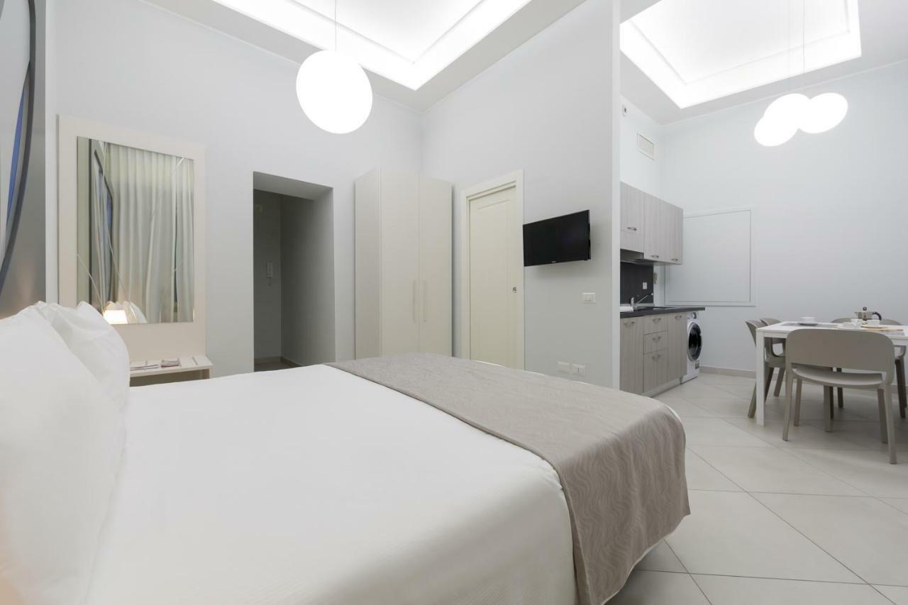 Dioniso'S Luxury Apartments Municipio Napoli Exterior foto