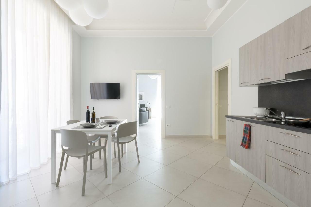 Dioniso'S Luxury Apartments Municipio Napoli Exterior foto
